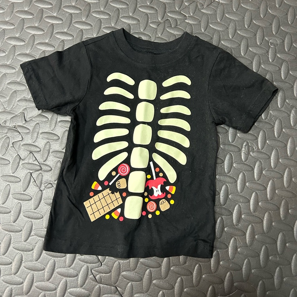 Toddler Halloween t shirt size 18-24 months